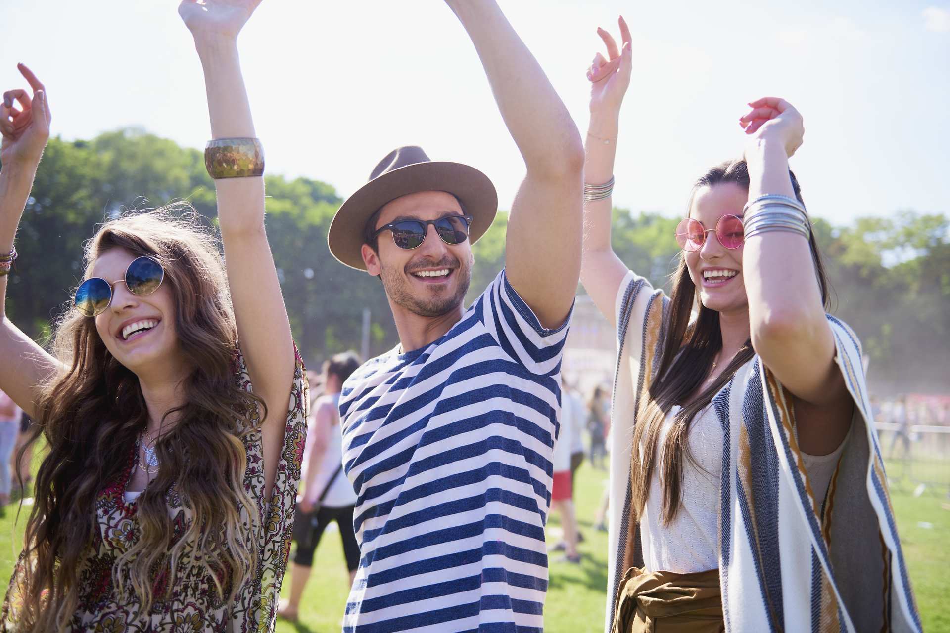 summer-time-at-the-music-festival-LUS7MVT.jpg